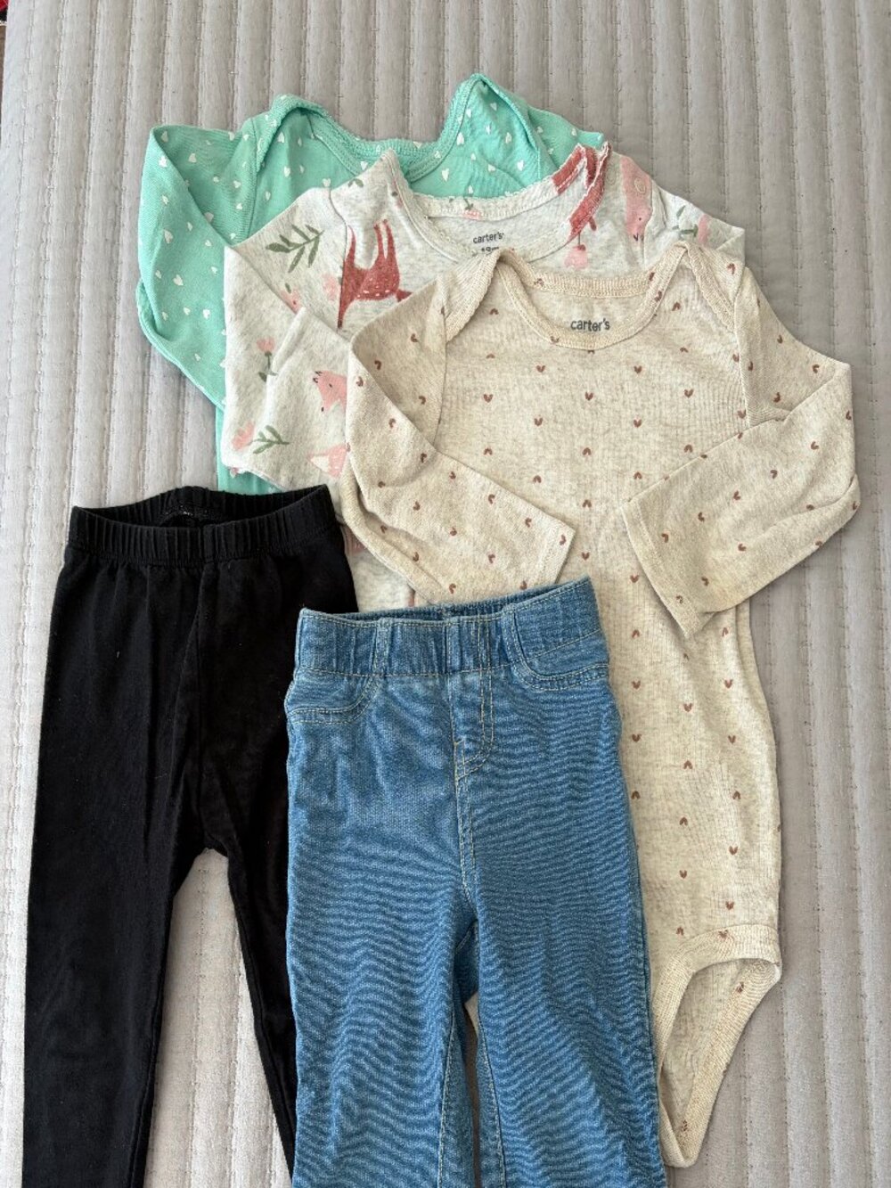 Set of 5 Onesies & Pants